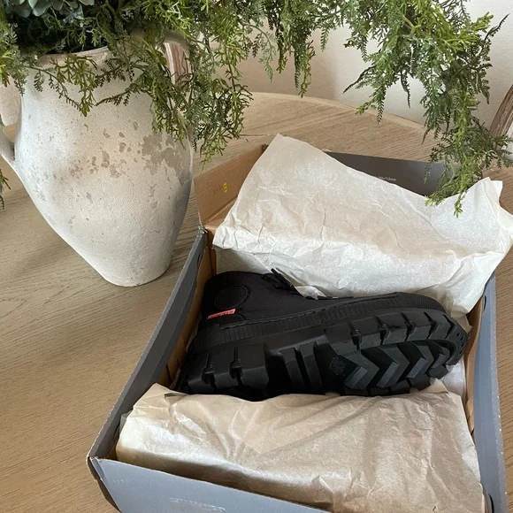 Palladium ‘Revolt HI TX’ Boots - Black - Picture 6 of 8